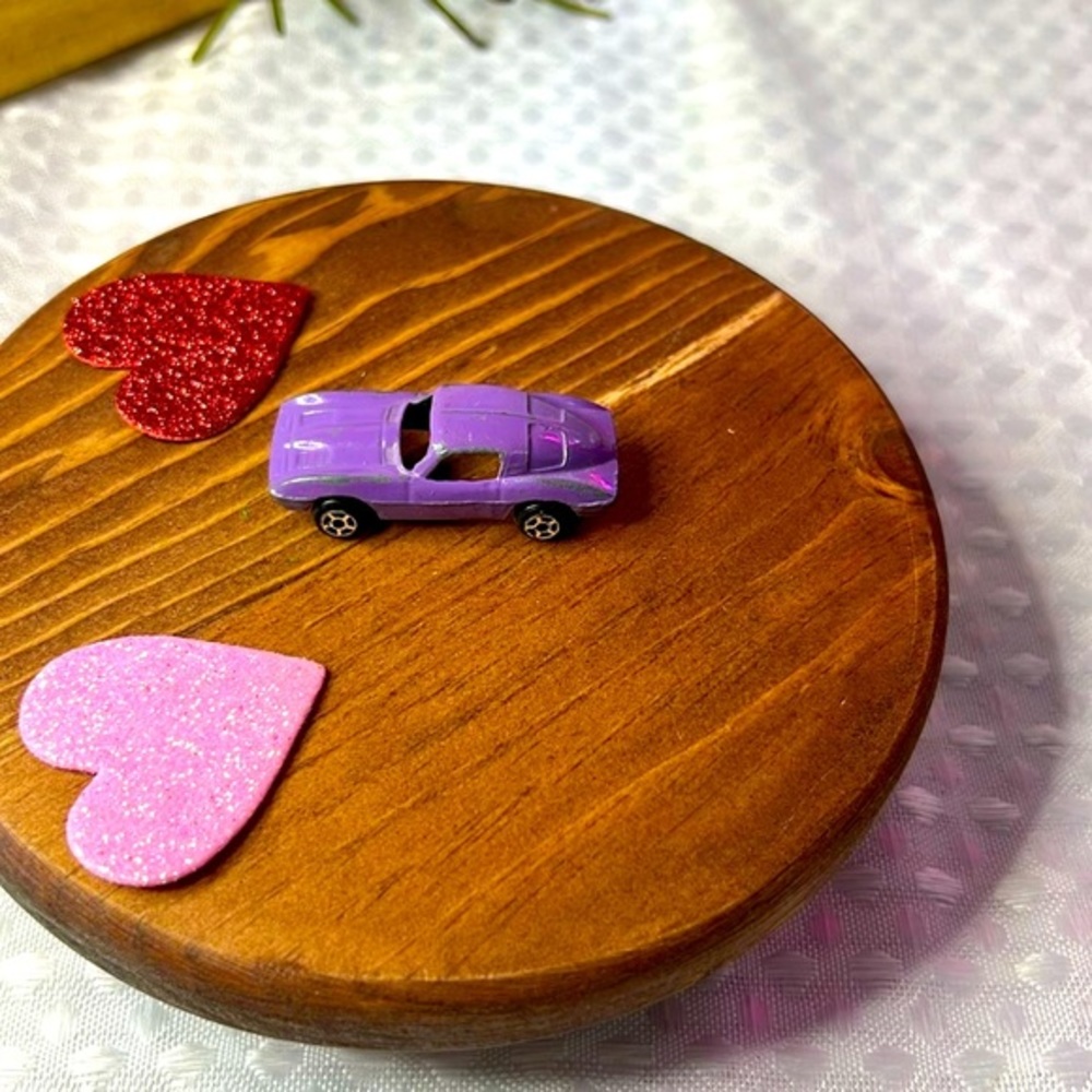 VINTAGE / EARLY TOOTSIETOY (Tootsie Toy) '63 SPLIT WINDOW CORVETTE.